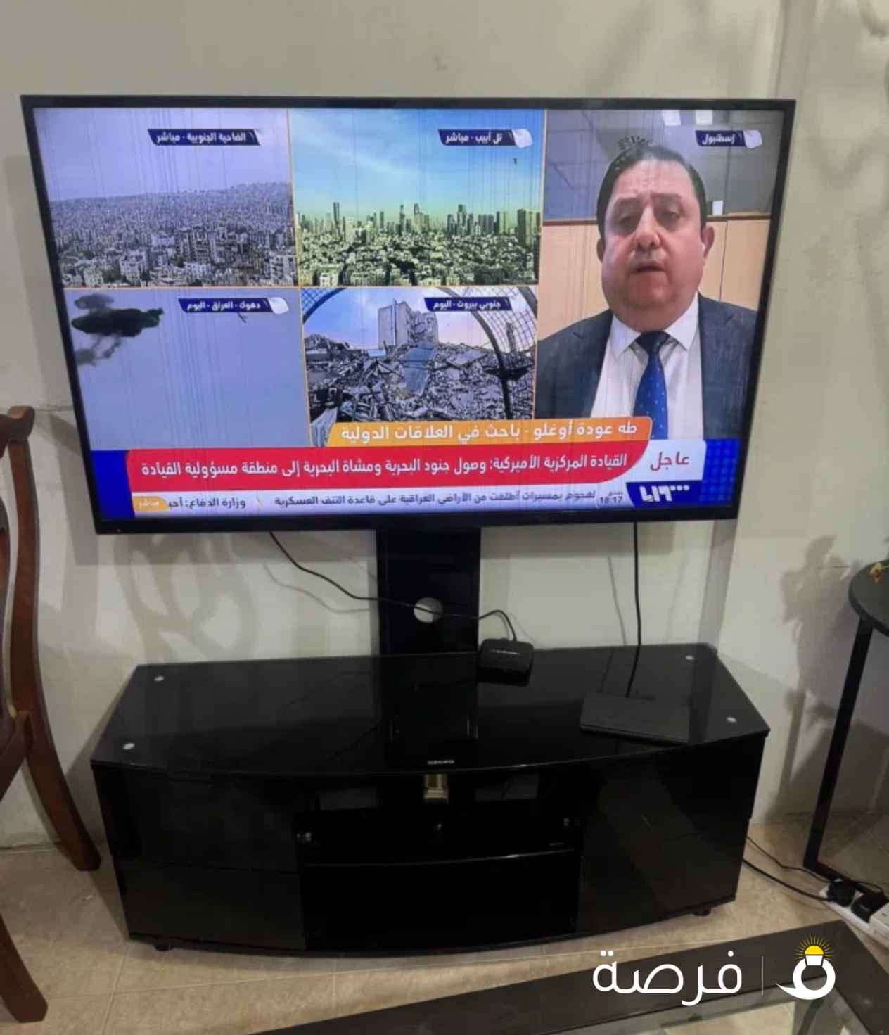 تلفزيون مع ريسيفر + طاوله للبيع