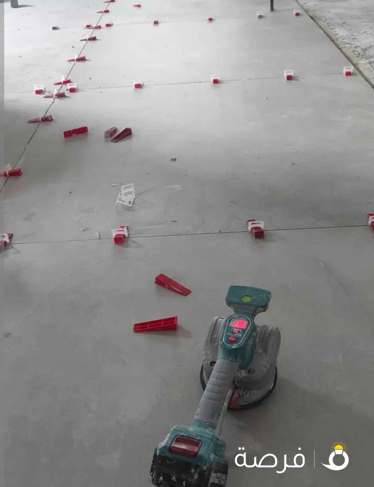 ابو معاذ لتركيب السيراميك البورسلين والباركيه وجميع انواع الرخام دقة وإتقان في العمل أن شاء الله