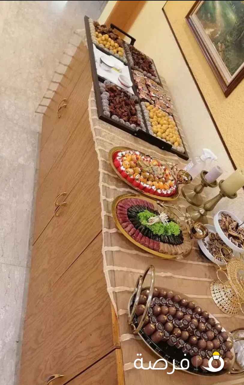 حلويات مع خدمة ضيافه