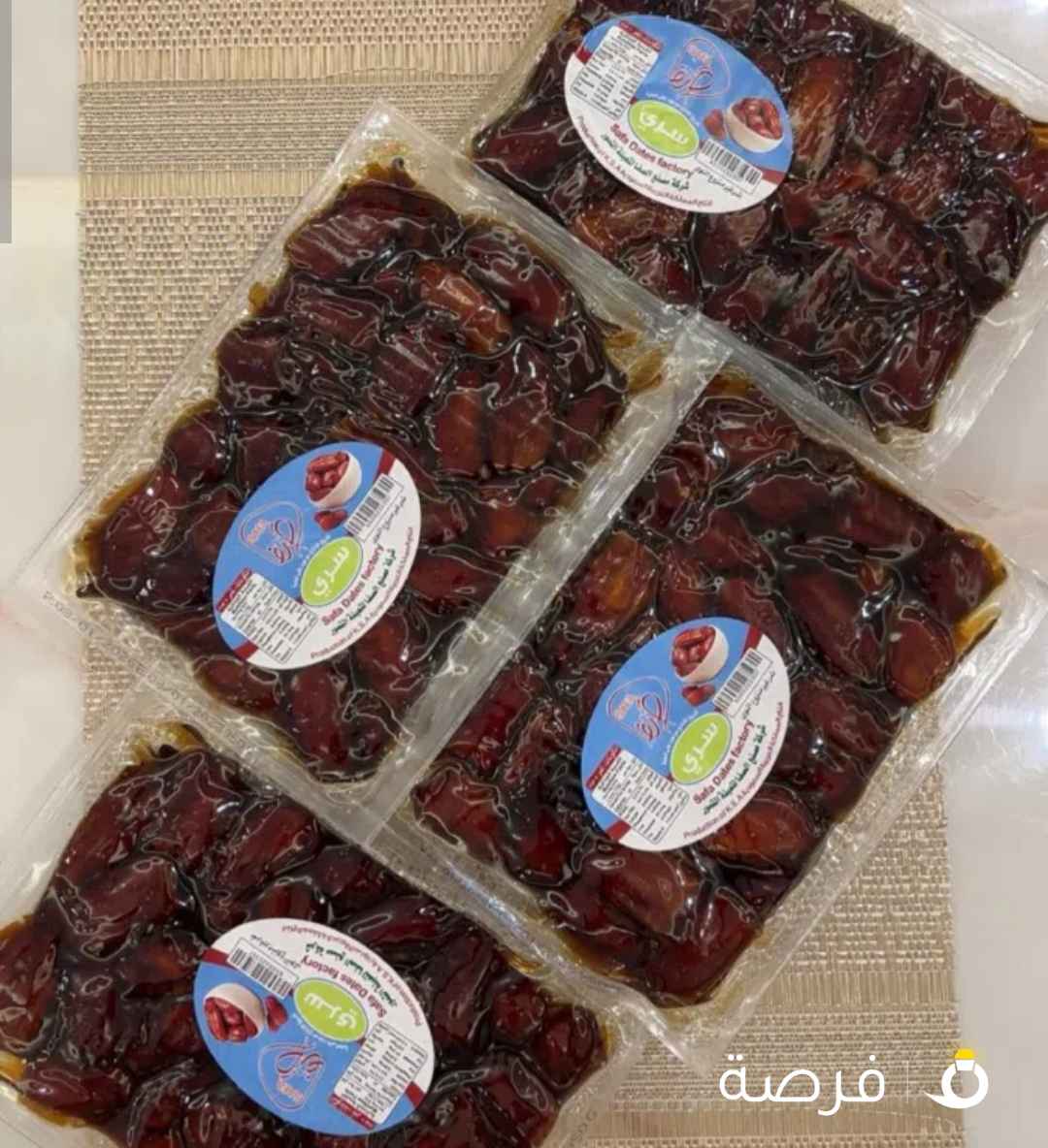 للبيع تمر سري فاخر انتاج جديد شهر ⁦⁦1⁩⁩ سنه ⁦⁦2026⁩⁩ تمره حجم كبير الكرتون في ⁦⁦8⁩⁩ كيلو يوجد خدمه توصيل