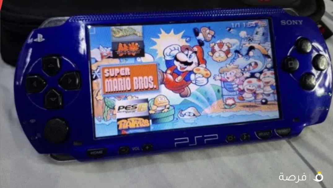 PSP SONY P1000 MODEL.BLUE/ BLACK COLOR WITH 8GB SD CARD AND 50 GAMES AVAILABLE