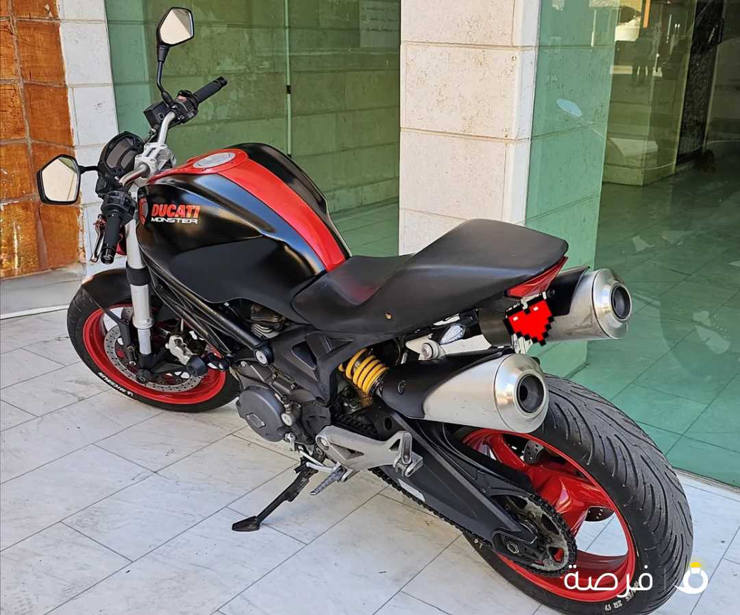 Ducati monster 696