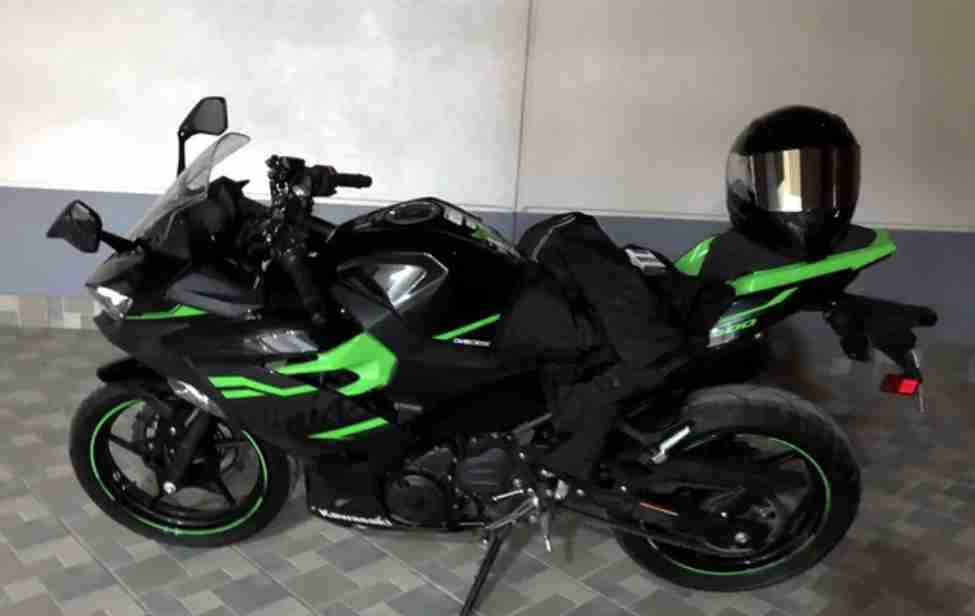 Kawasaki ninja 400 cc