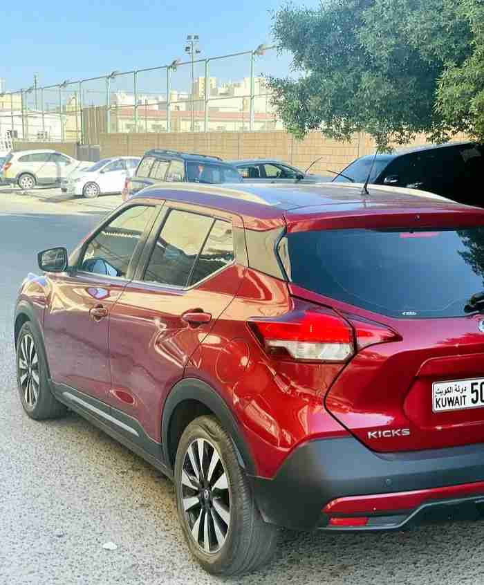 Nissan kicks 2018 19000kms for sale