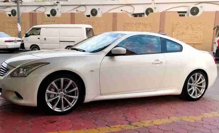 للبيع انفنتي 2009 G37S