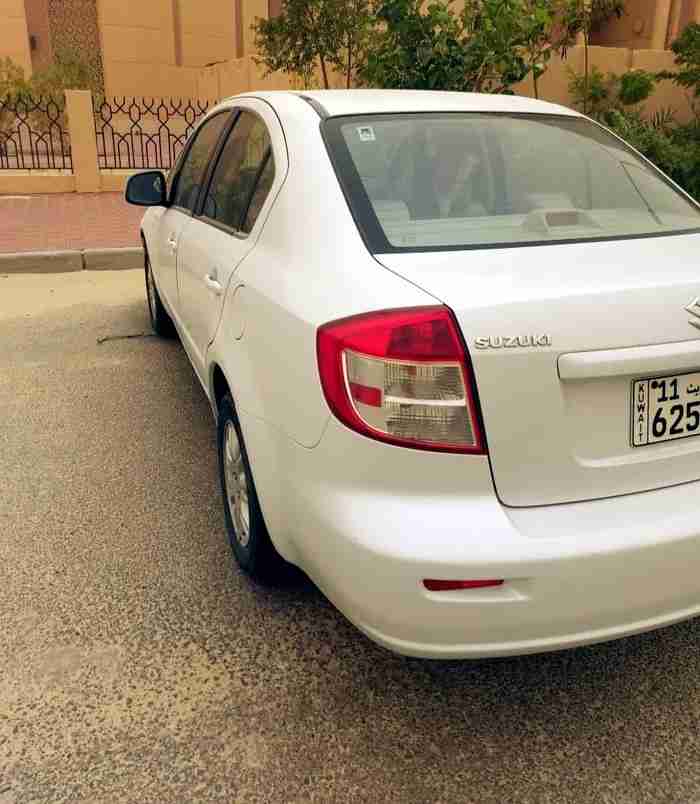 Suzuki SX4 2014 ماشية 55 الف كيلو حالة ممتازة