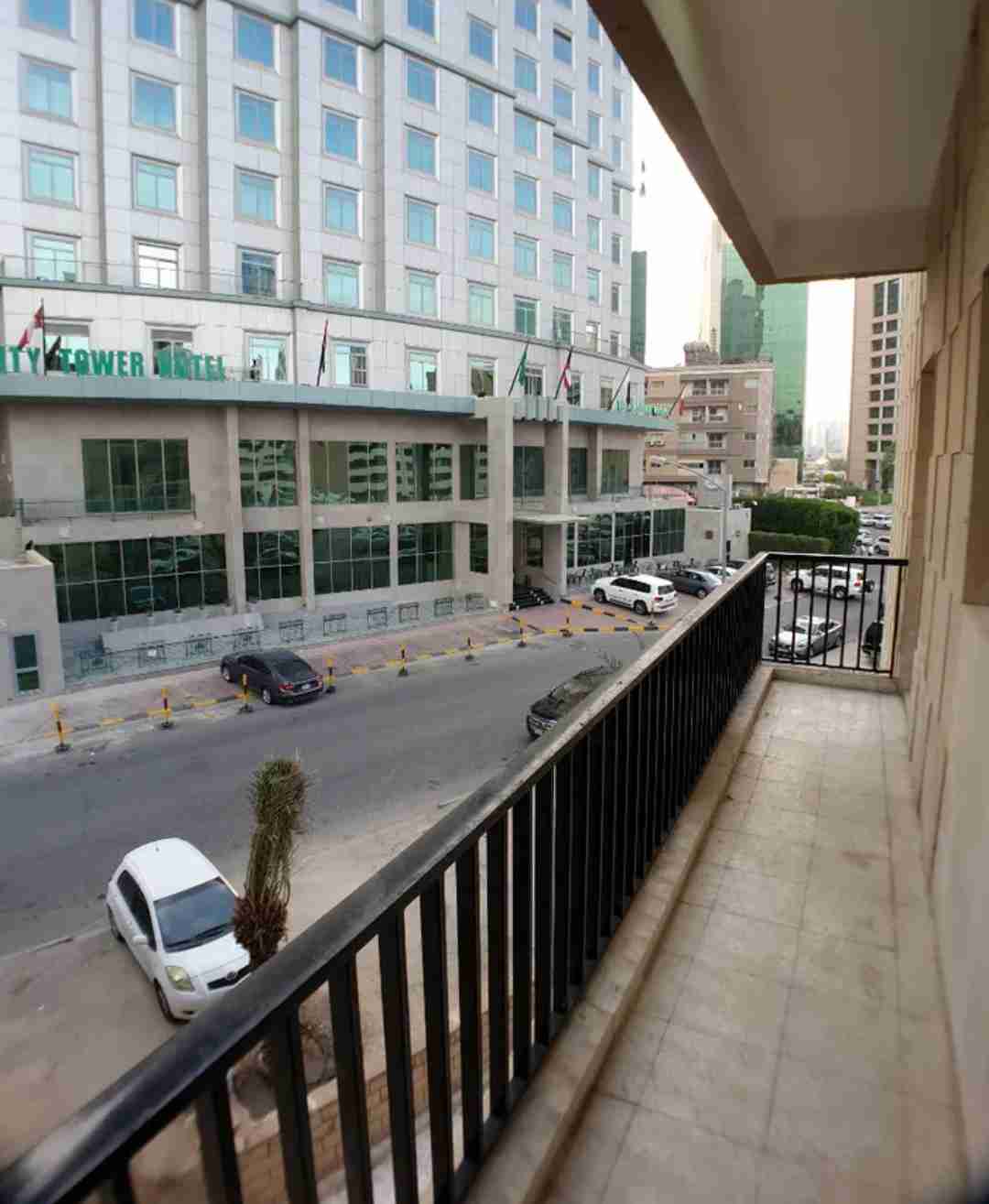 2 Bedroom Flat In Sharq City