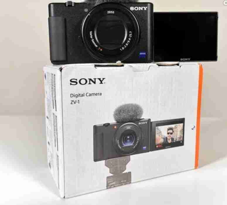 Sony Zv1 for sale used one month only with warranty with wireless microphone sony