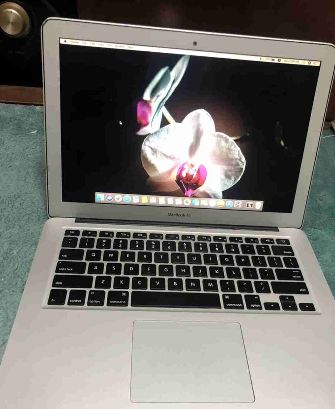 MacBook Air ( 130 kd )