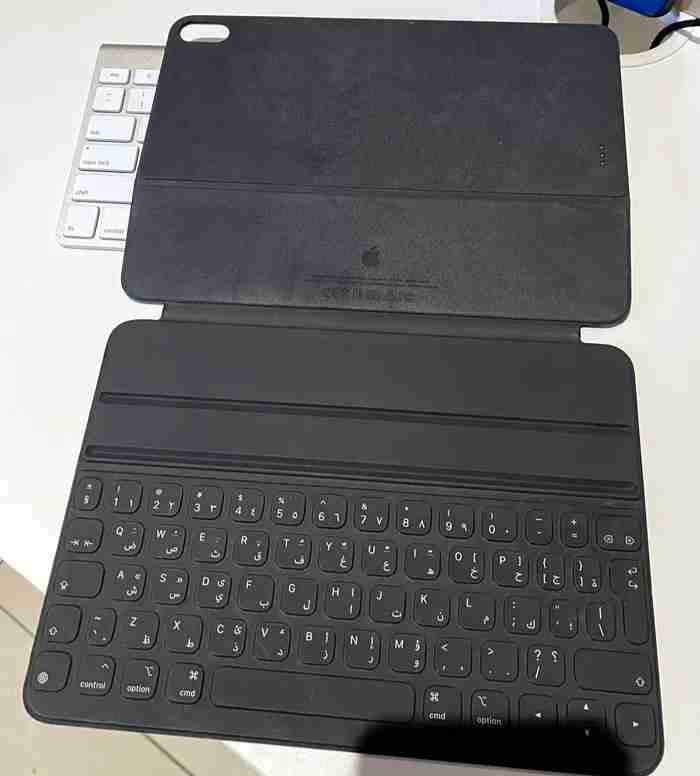 Ipad Pro 11 keyboard Arabic