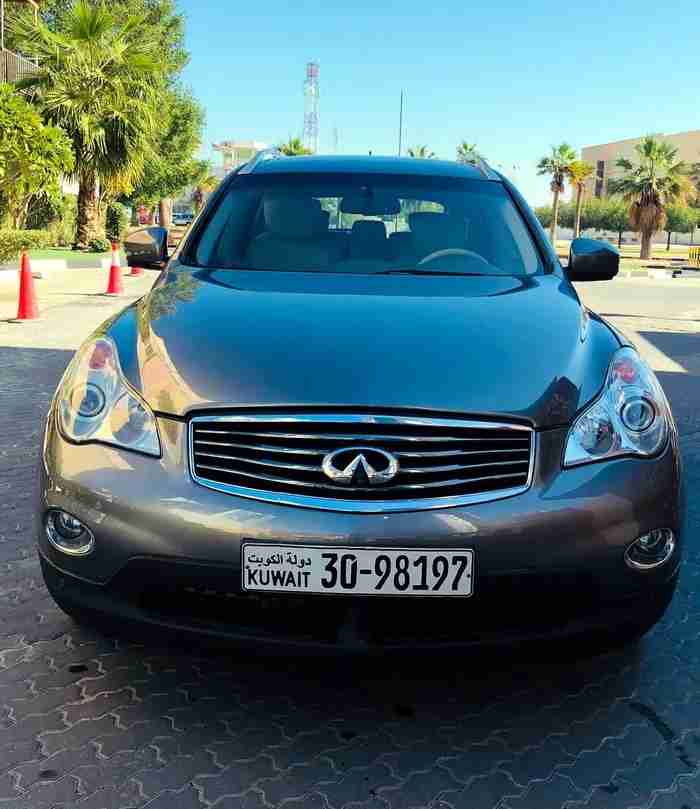 للبيع انفينيتي QX50 موديل 2015