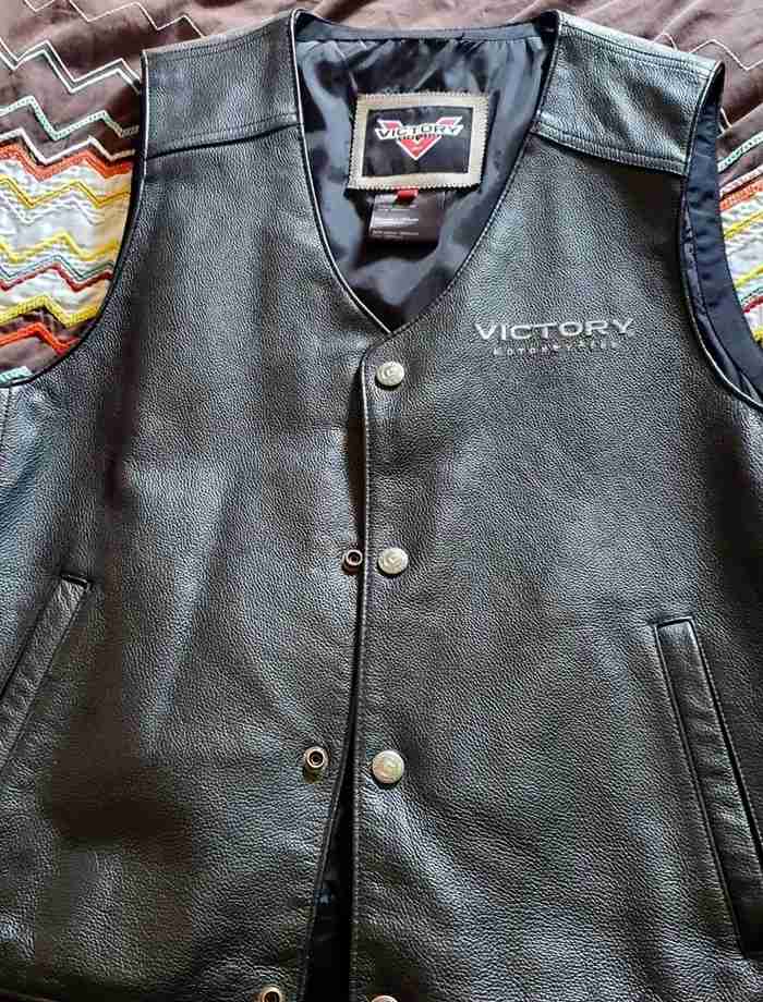 Vest and gloves victory original