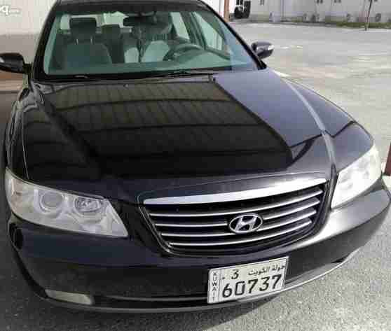 Hyundai Azera model 2008 excellent condition black color