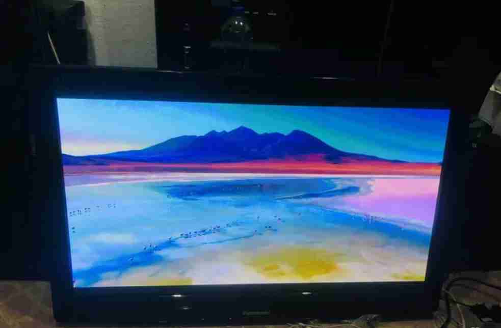 Panasonic plasma tv for sell 42 in