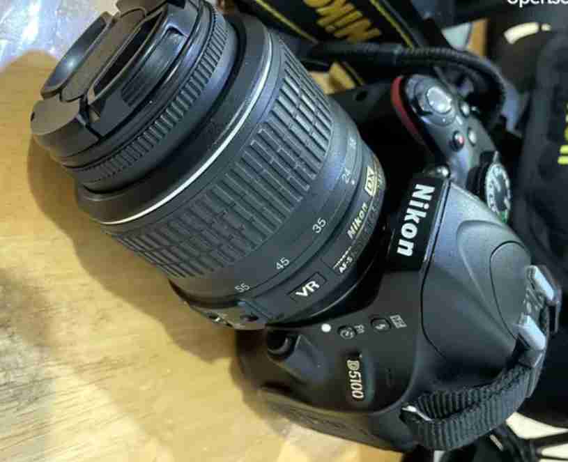 nikon dslr d5100 excellant condition