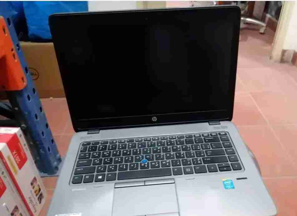 عروض هلا فبراير لابتوبات hp corei7 كفاله ثلاث شهور