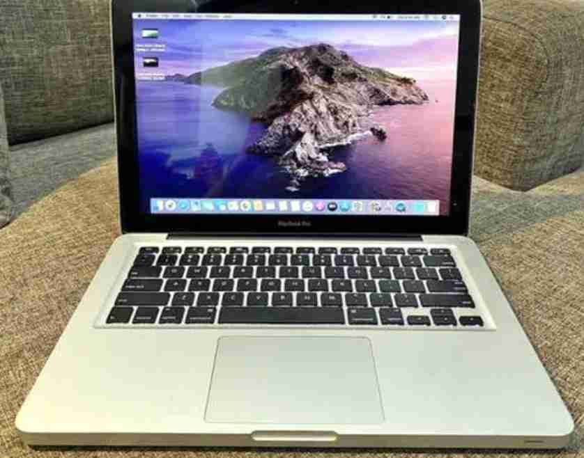 للبيع ماك بوك برو MacBook Pro/ Core i7/Ram 4GB/256 GB SSD