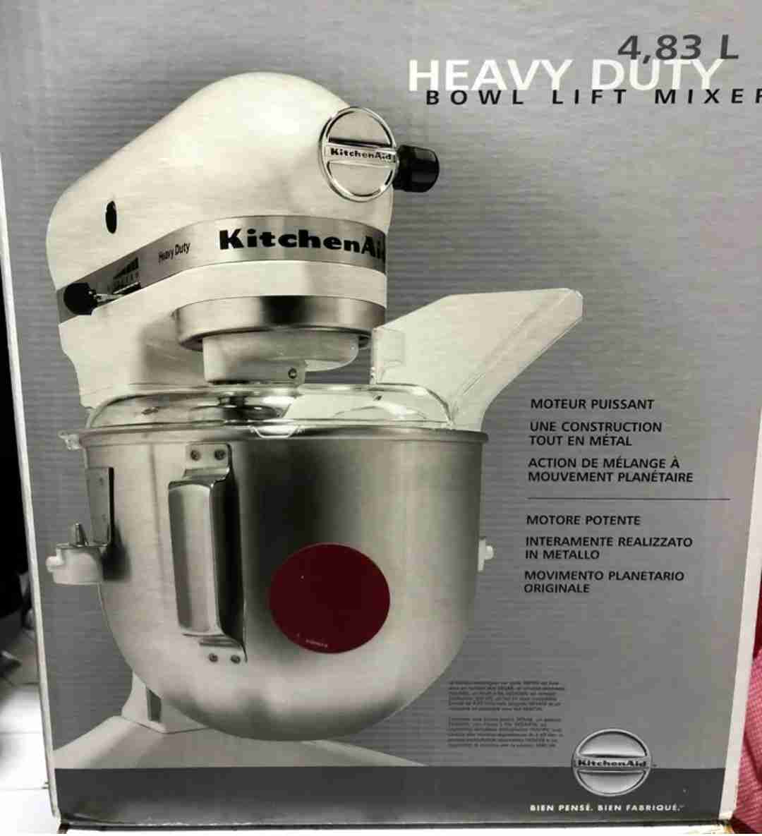 عجانة وخلاط كيتشن إيد الأمريكية هيفي ديوتي سعة 4,8 لتر لونها أحمر، (KITCHENAID MIXER HEAVY DUTY)