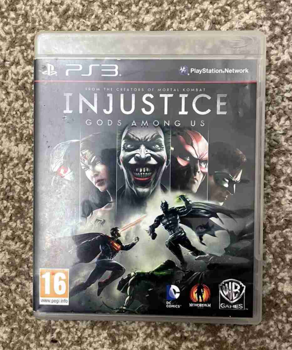 للبيع لعبة injustice (مهم تقرا الوصف)