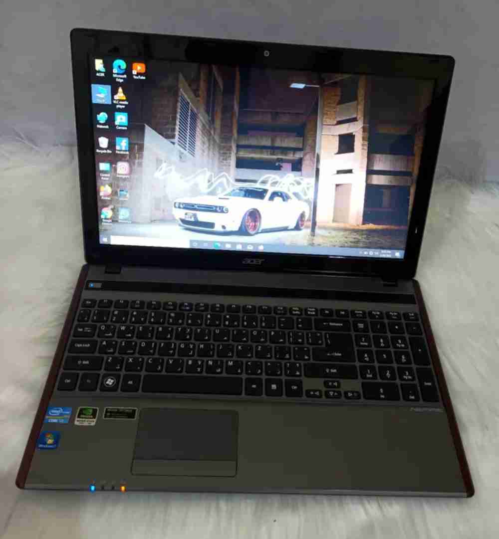 Acer core i7