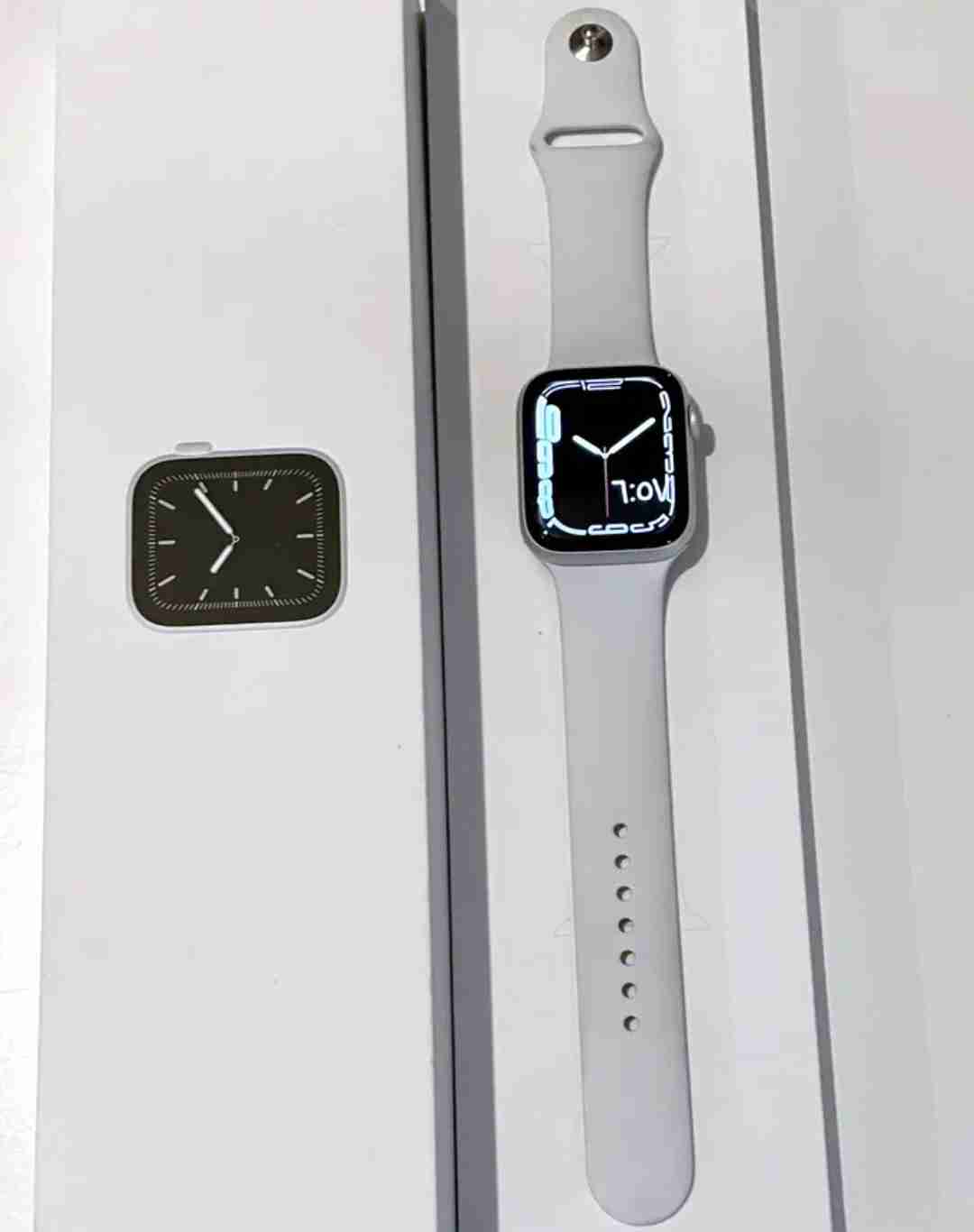 Apple Watch Series 5 Size 44