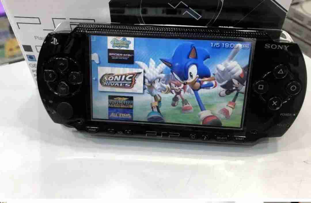 psp with 32 gb memori inside 100+ games