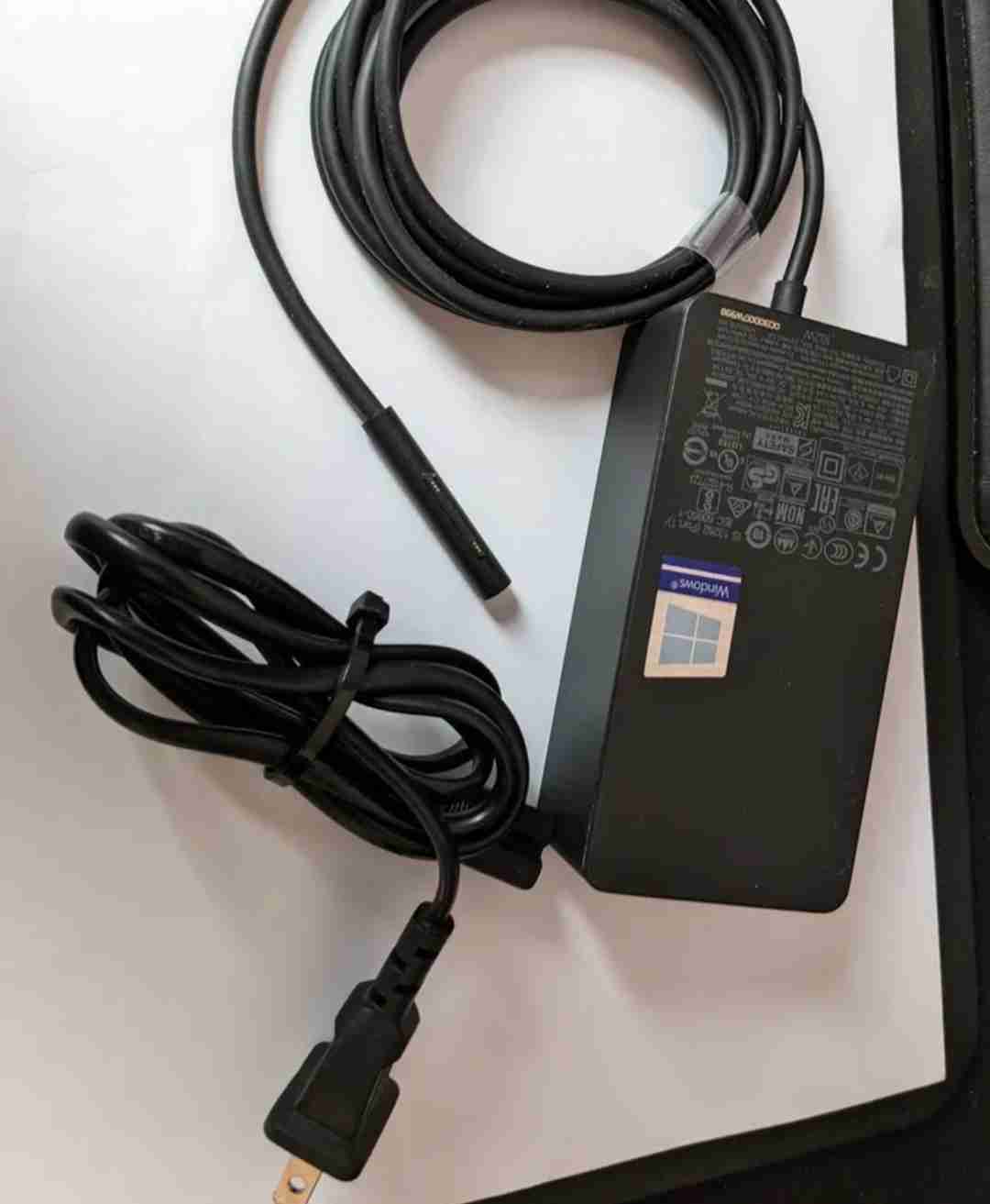 Microsoft Surface 102W Power Adapter