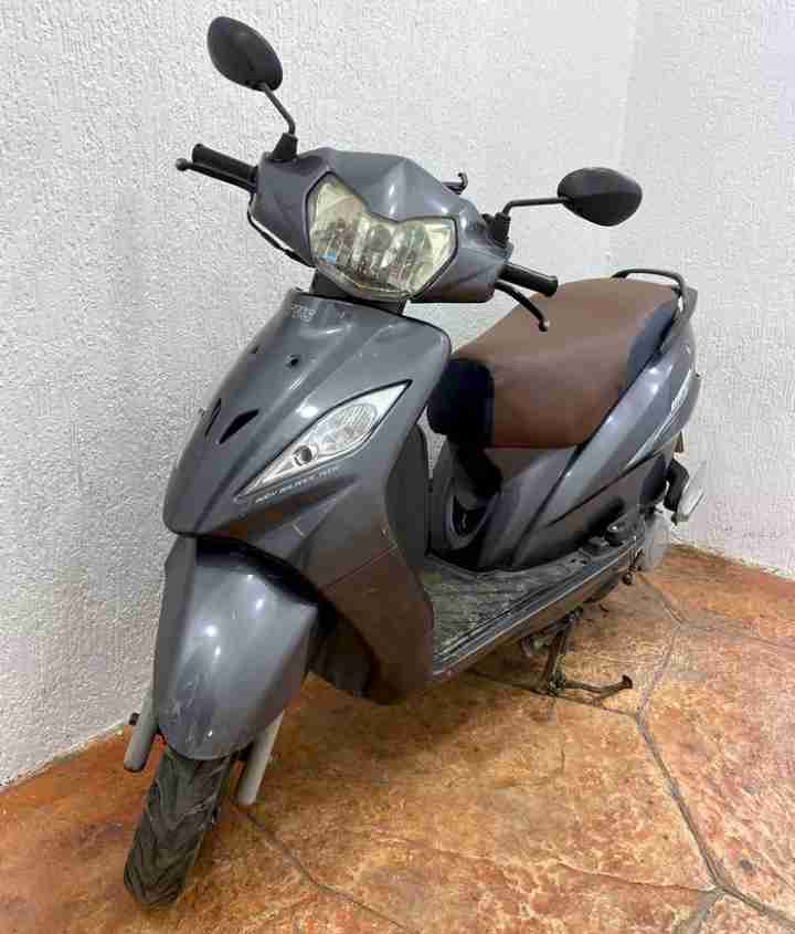 scooter tvs 125 cc