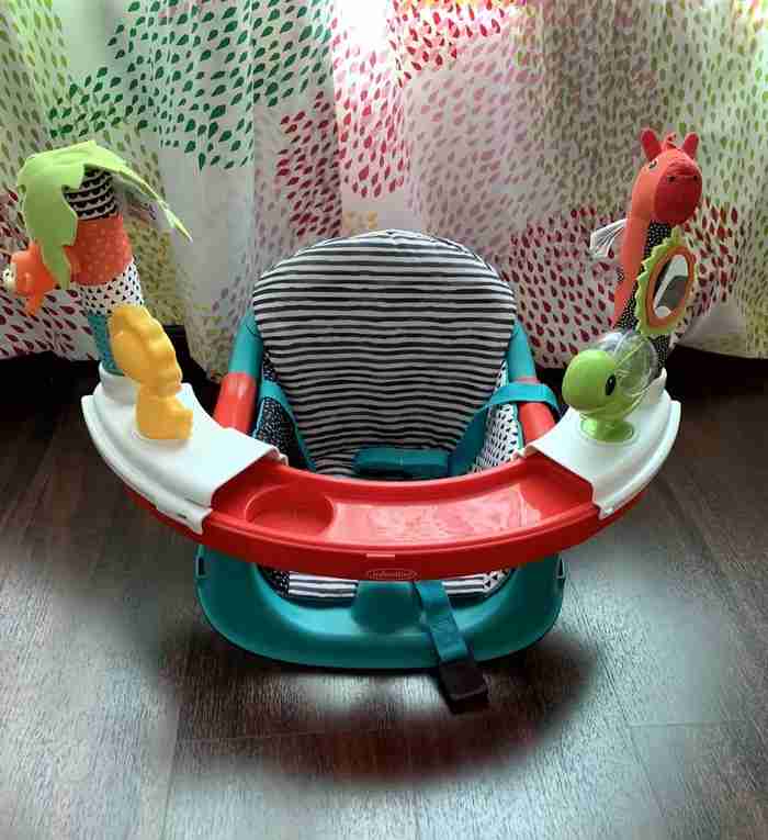 Infantino - Grow-With-Me Discovery Booster Seat