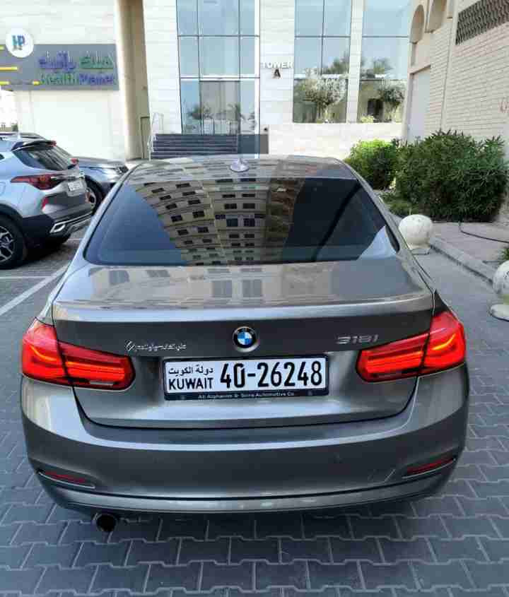 BMW الفئة الثالثه 1500 سي سي تيربو BMW