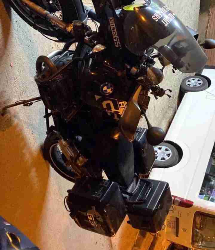 بيع دراجة نارية بي ام دبليو بحالة ممتازه (BMW motorcycle in excellent condition