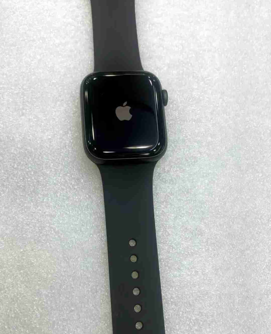 Apple Watch Series 5- 44 MM LTE