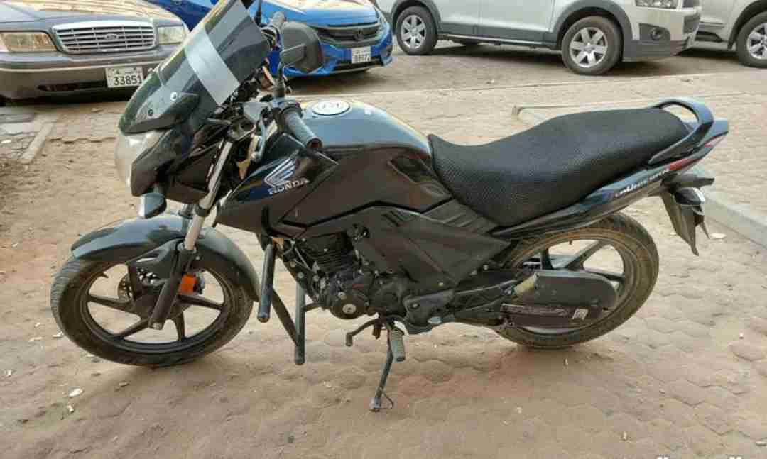 Honda unicorn 160 black 2021