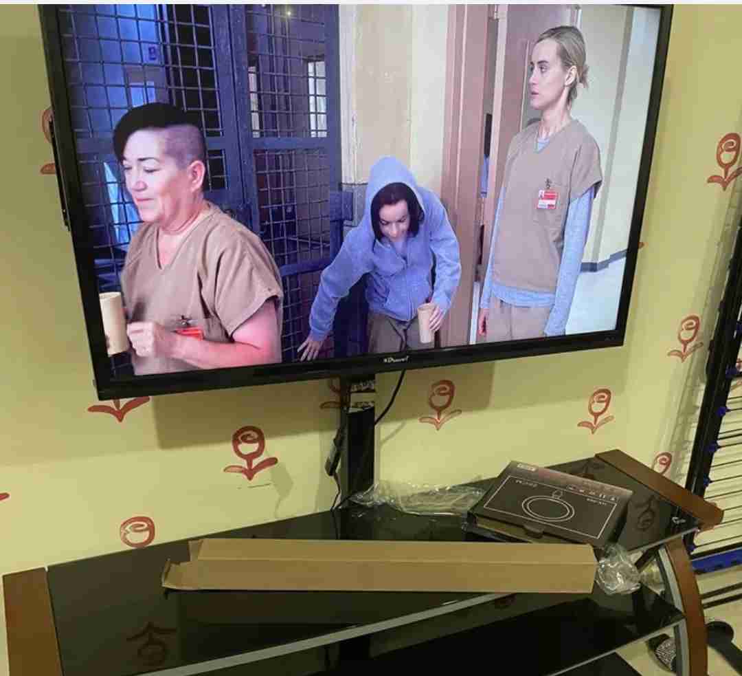 tv with stand