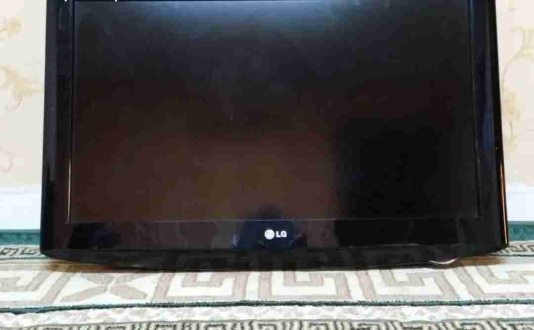 LG LCD for sale