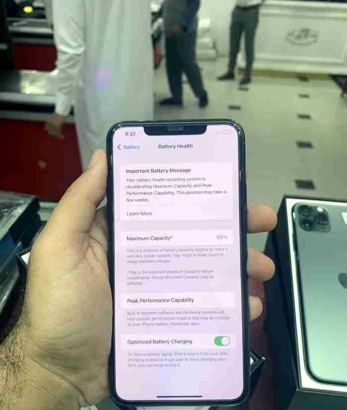 للبيع iPhone XS Max نظيف كالجديد مع كفاله شهر و كفر و حمايه