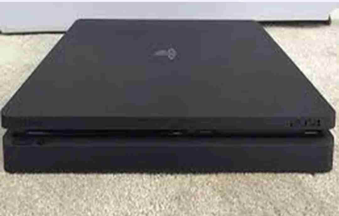 ps4 slim 1T 70KD