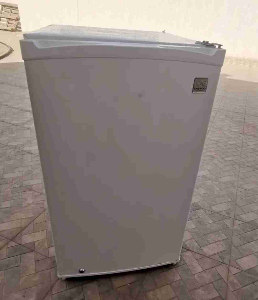 Daewoo Compact Refrigerator