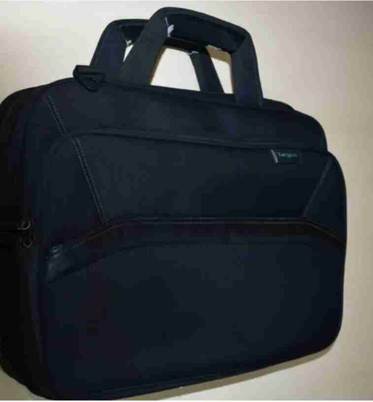 Targus laptop bag from Jarir bookstore