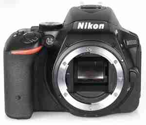 للبيع كاميرا احترافية Nikon