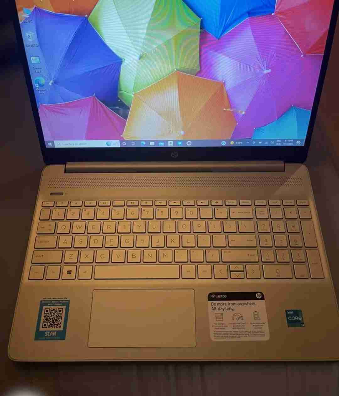 للبيع لابتوب hp15s نظيف جدا