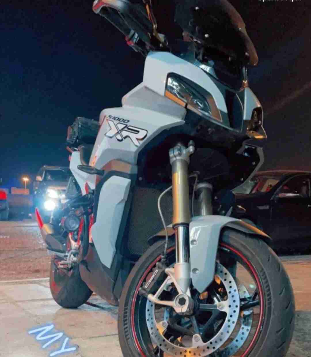 Bmw S1000 XR مديل 2021