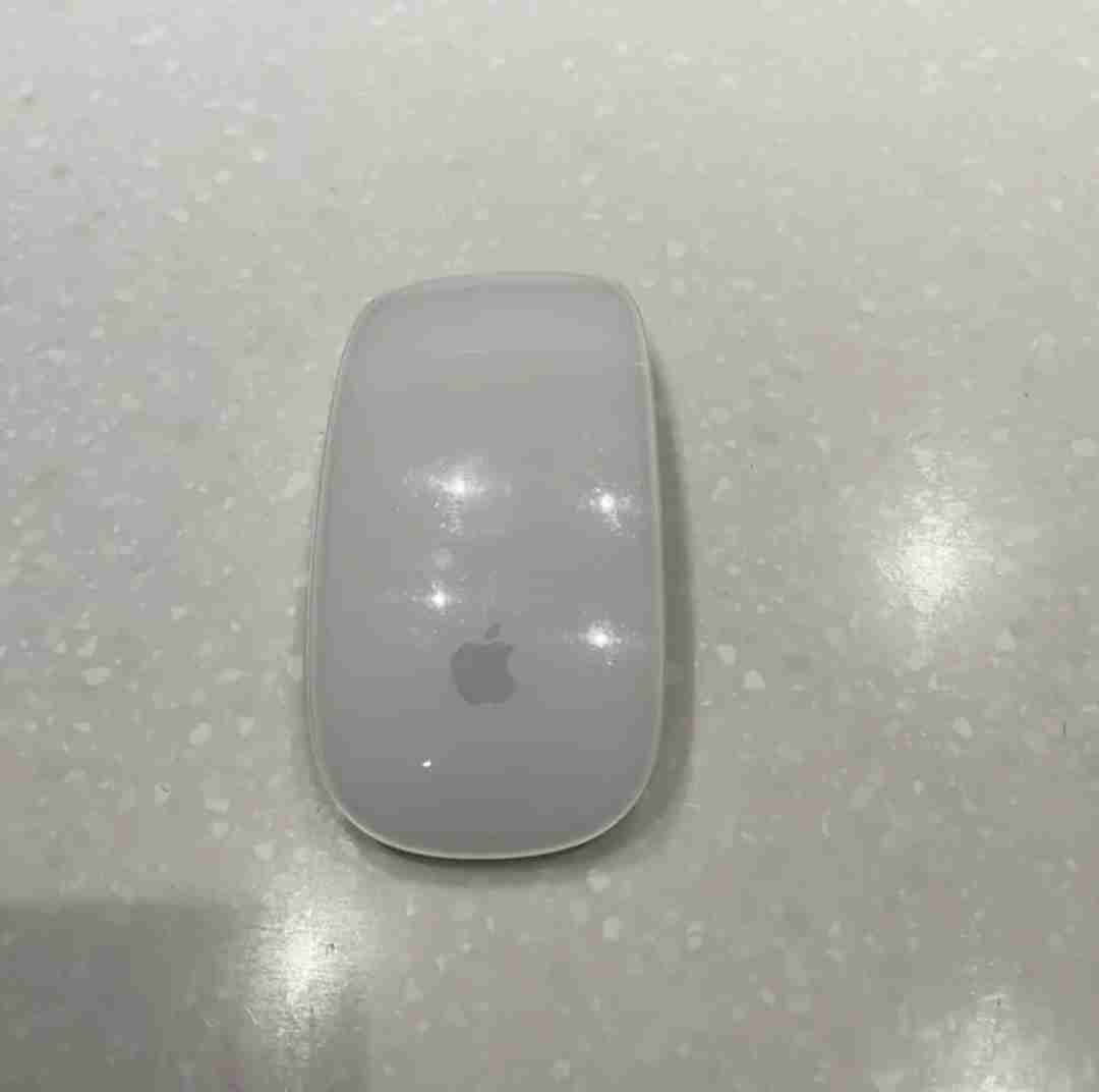 Apple Magic Mouse 1 فارة ابل السحرية 1