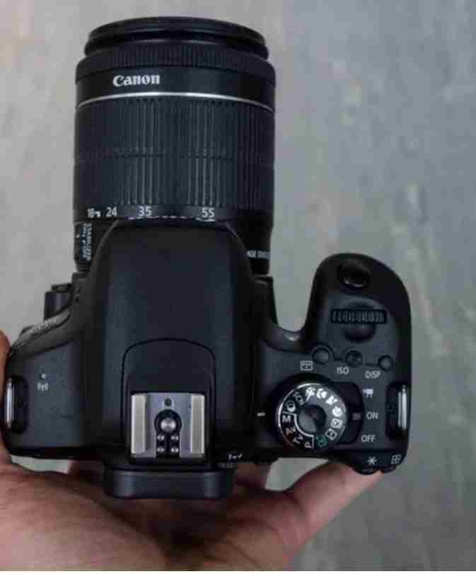 Canon 800D