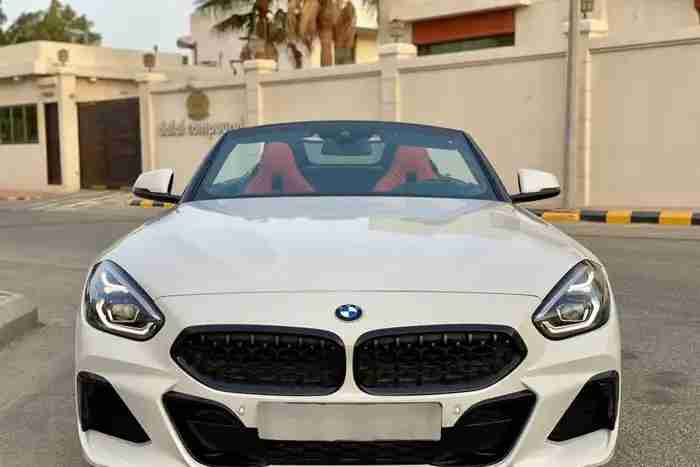 BMW Z4 30i M Kit 2020 under warranty
E