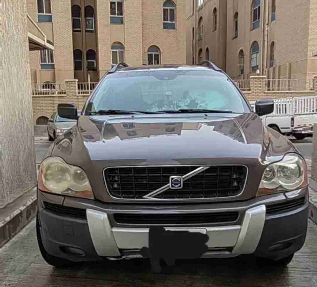 فولفوا xc90 موديل 2005 سته سلندر البيع لوجود سياره اخره