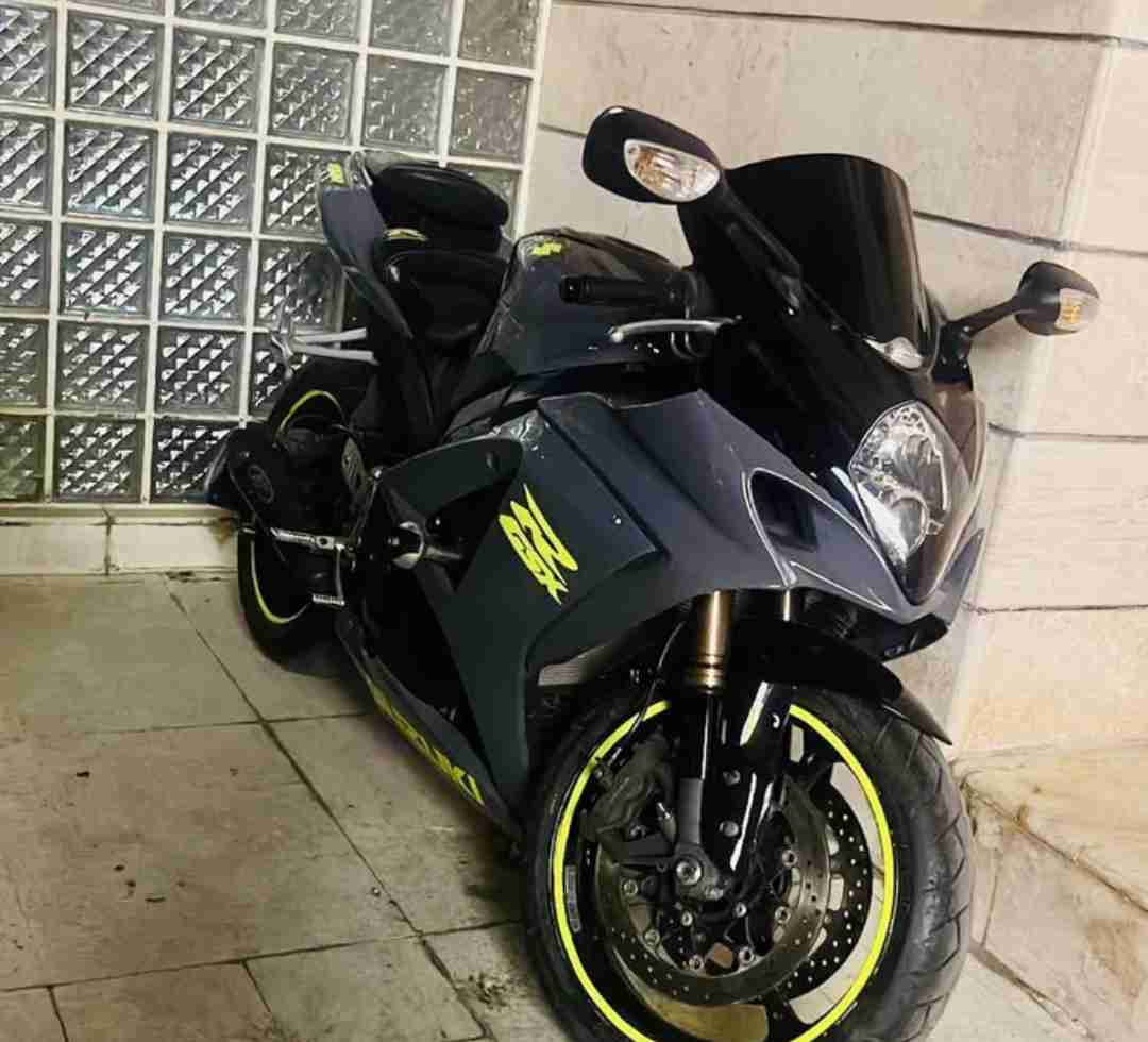 للبيع GSX-R.1000