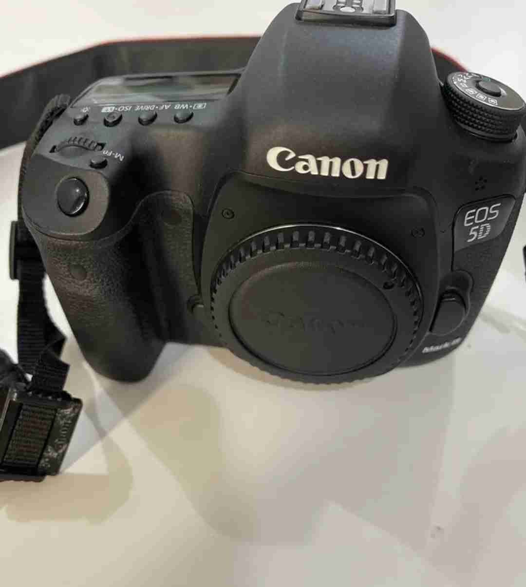 Canon 5D mark 3 excellent condition