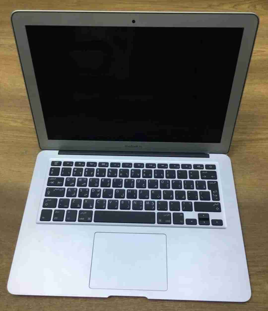 الحق الفرصة،،للبيع macbook air/موديل 2017,بحالة كالجديد