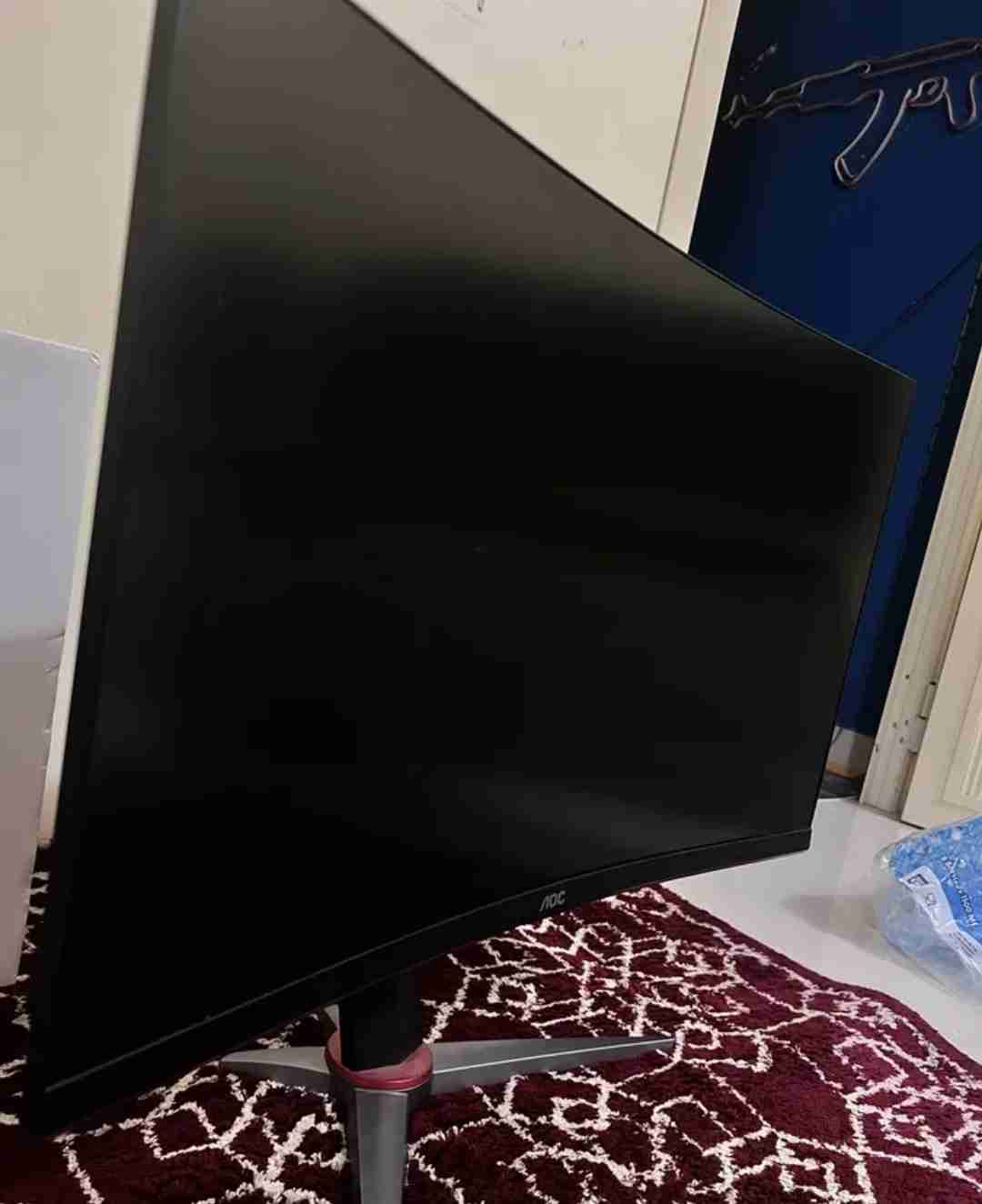 Aoc moniter for sale 27 inch curved